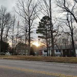 Meet your Posher, Pre